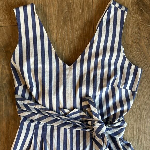 NWOT J. CREW BLUE AND WHITE STRIPED V NECK 100% COTTON JUMPSUIT SIZE 2 - Picture 7 of 8